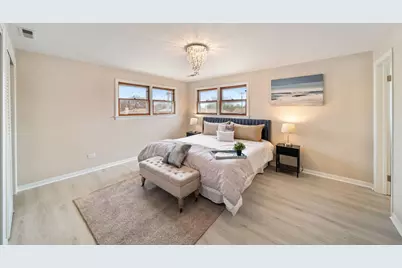 4945 N Neva Avenue, Chicago, IL 60656 - Photo 9