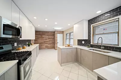4945 N Neva Avenue, Chicago, IL 60656 - Photo 7