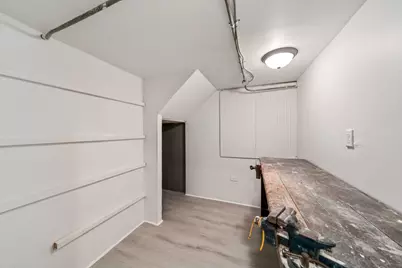 4945 N Neva Avenue, Chicago, IL 60656 - Photo 23