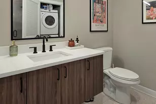 3217 N Clark St, Chicago, IL 60657 - Photo 9