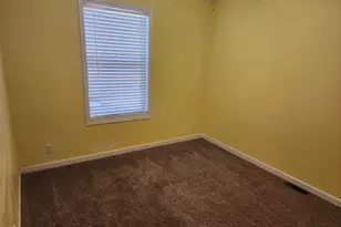 81 Apple Ln, Bourbonnais, IL 60914 - Photo 5