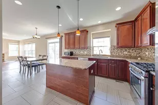 4 Waterton Dr, Streamwood, IL 60107 - Photo 15