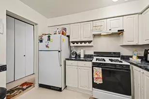 1150 E Randville Dr, Palatine, IL 60074 - Photo 7
