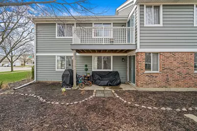 608 Hanover Court #Z1, Schaumburg, IL 60194 - Photo 3