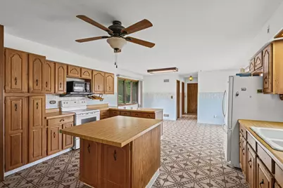 23857 W Town Line Road, Lake Villa, IL 60046 - Photo 15