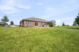 23911 S Fugett Dr, Manhattan, IL 60442 - Photo 33