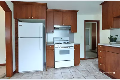 35831 N Helendale Road, Ingleside, IL 60041 - Photo 9