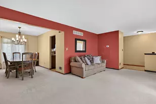 1609 Briarcrest Dr, New Lenox, IL 60451 - Photo 5