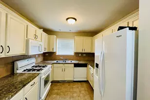 527 Heritage Dr, Oswego, IL 60543 - Photo 5
