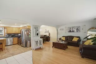 6313 Arcadia Dr, Tinley Park, IL 60477 - Photo 5