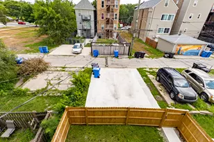 1913 S Troy St, Chicago, IL 60623 - Photo 57