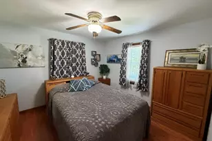 129 Laurel St, Wilmington, IL 60481 - Photo 9