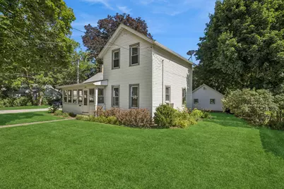 802 E Washington Street, Marengo, IL 60152 - Photo 1