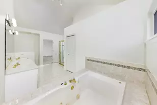 2855 Clara Ave, Aurora, IL 60504 - Photo 39