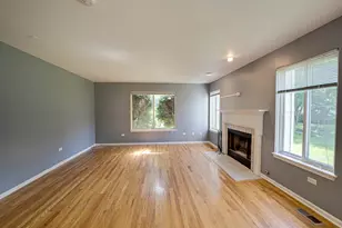 2464 Blue Spruce Ln, Aurora, IL 60502 - Photo 9