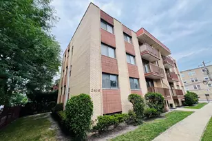 2416 W Foster Ave, Chicago, IL 60625 - Photo 1