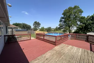 53 Sunrise Ct, Steger, IL 60475 - Photo 25