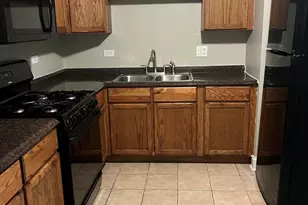 10917 Lloyd Dr, Worth, IL 60482 - Photo 5