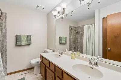 1056 Fox Valley Drive, Aurora, IL 60504 - Photo 17