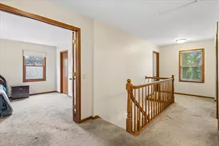 1056 Fox Valley Dr, Aurora, IL 60504 - Photo 11