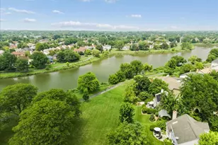 1056 Fox Valley Dr, Aurora, IL 60504 - Photo 25