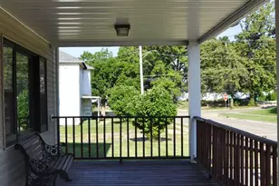 512 E Bronson St, Streator, IL 61364 - Photo 3