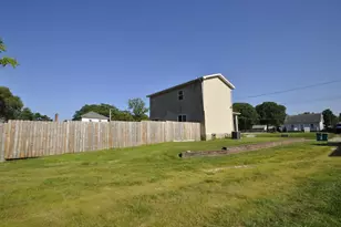 512 E Bronson St, Streator, IL 61364 - Photo 35