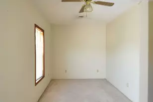 512 E Bronson St, Streator, IL 61364 - Photo 13