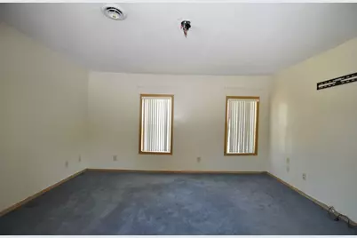 512 E Bronson Street, Streator, IL 61364 - Photo 15