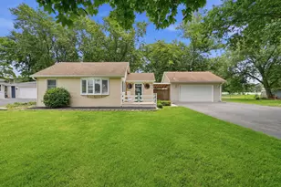 816 Ogden Rd, New Lenox, IL 60451 - Photo 1