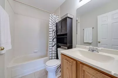 21W581 North Avenue #5, Lombard, IL 60148 - Photo 11