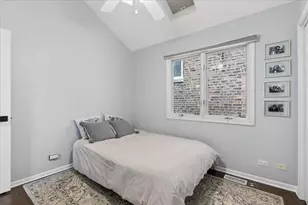 712 N Throop St, Chicago, IL 60642 - Photo 13