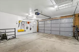 712 N Throop St, Chicago, IL 60642 - Photo 9