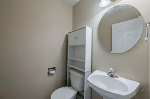 527 Northgate Cir, Oswego, IL 60543 - Photo 17