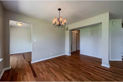 527 Northgate Circle, Oswego, IL 60543 - Photo 7
