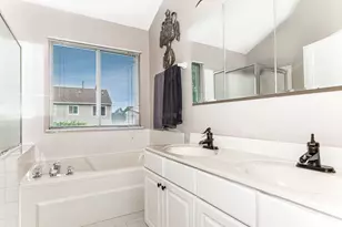 6006 Breezeland Ct, Carpentersville, IL 60110 - Photo 15