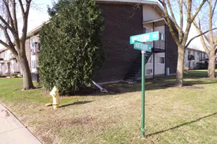 8860 N Western Ave, Des Plaines, IL 60016 - Photo 31