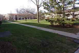8860 N Western Ave, Des Plaines, IL 60016 - Photo 3