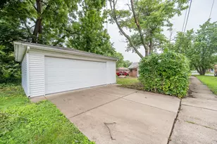 2141 Spruce Rd, Homewood, IL 60430 - Photo 13