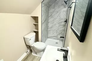 8434 S Luella Ave, Chicago, IL 60617 - Photo 9