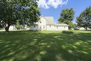 211 E 4th Ave, Woodhull, IL 61490 - Photo 3