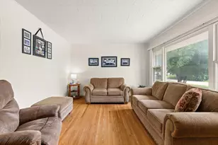 902 Laura Ave, Streator, IL 61364 - Photo 5