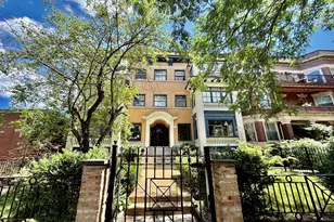 4149 N Sheridan Rd, Chicago, IL 60613 - Photo 1