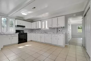 55 Apple Ln, Park Forest, IL 60466 - Photo 5