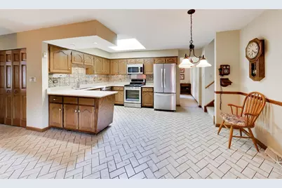 16W671 Fern Street, Willowbrook, IL 60527 - Photo 9