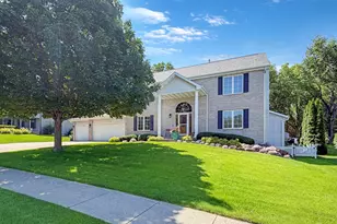 3005 Countryside Ln, Freeport, IL 61032 - Photo 1