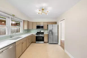 22548 Ridgeway Ave, Richton Park, IL 60471 - Photo 11