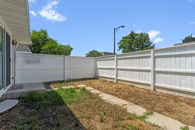5521 Pebblebeach Drive, Hanover Park, IL 60133 - Photo 25