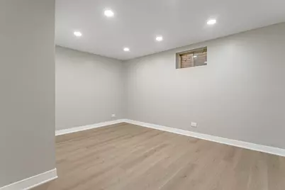 5521 Pebblebeach Drive, Hanover Park, IL 60133 - Photo 19