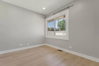 5521 Pebblebeach Drive, Hanover Park, IL 60133 - Photo 15